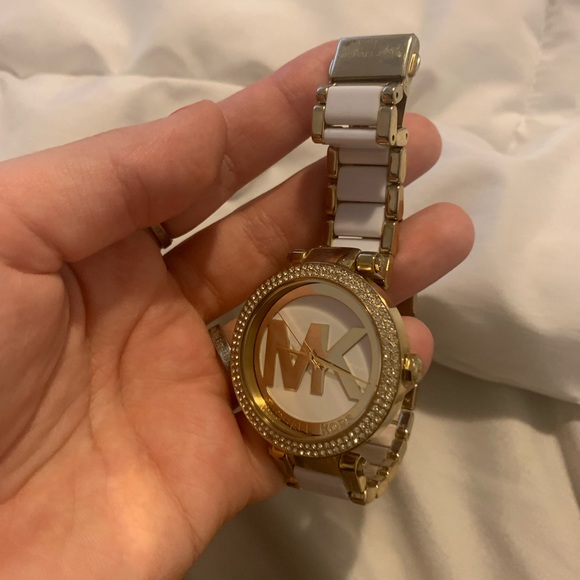 Michael Kors watch - Picture 2 of 4
